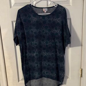 LuLaRoe Black and Gray Short Sleeve Top